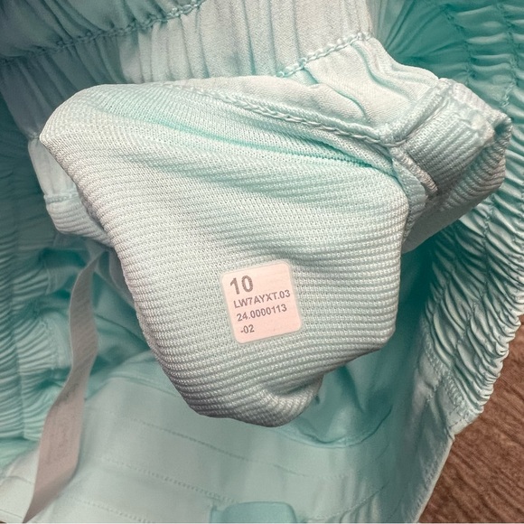 NWT Lululemon Hotty Hot HR Short 4” Inseam Ideal Mint IDLM Size 10 - Picture 5 of 5
